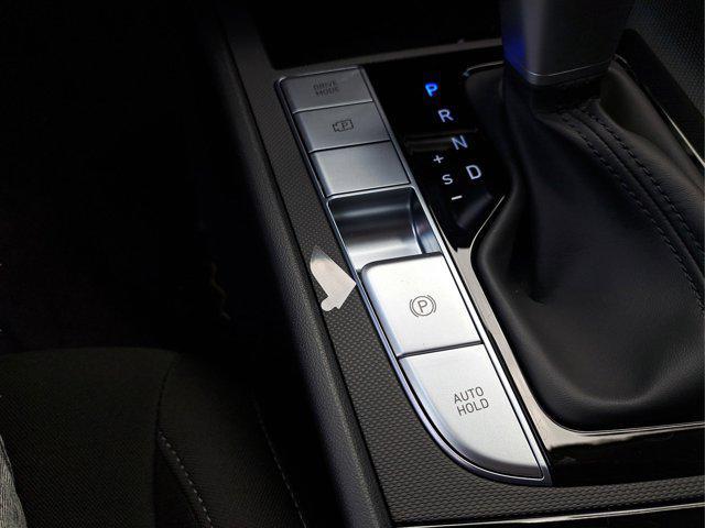 new 2025 Hyundai Elantra car, priced at $25,584