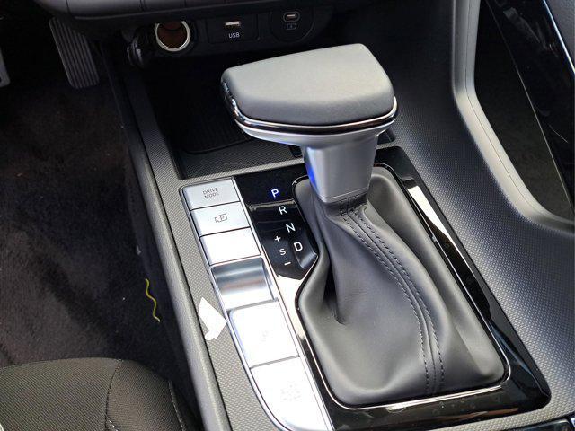 new 2025 Hyundai Elantra car, priced at $25,584