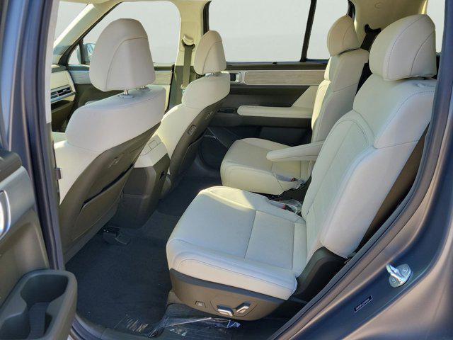 new 2025 Hyundai Santa Fe car, priced at $41,128