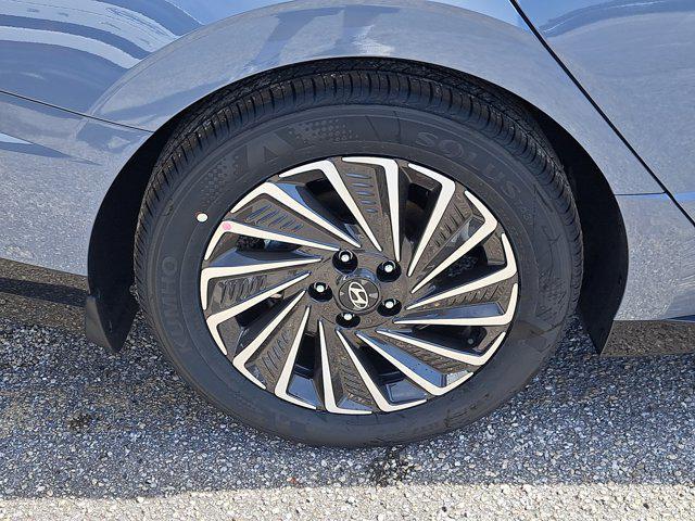 new 2025 Hyundai Sonata Hybrid car, priced at $30,798