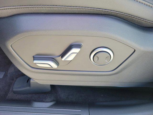 new 2025 Hyundai Santa Fe car, priced at $37,524