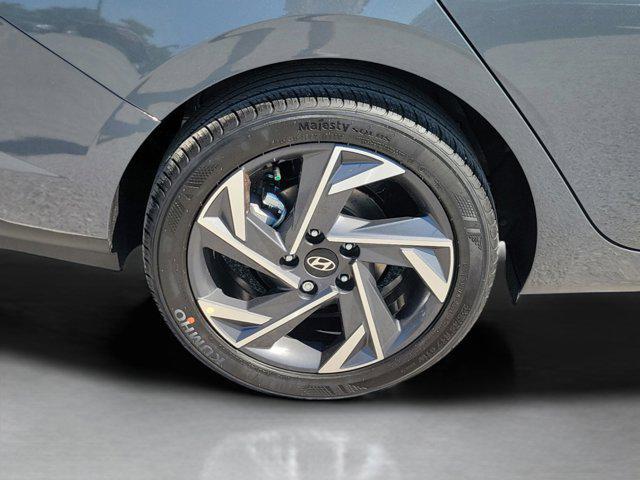 new 2025 Hyundai Elantra car, priced at $23,040