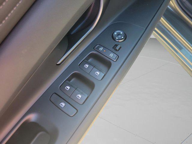 new 2025 Hyundai Elantra car, priced at $21,106