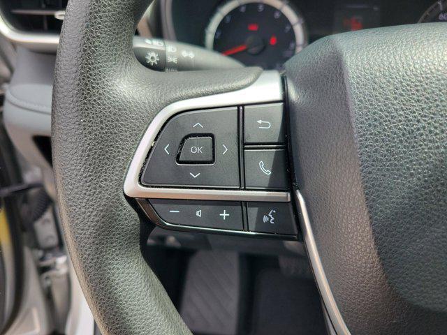 used 2022 Toyota Highlander car, priced at $30,498
