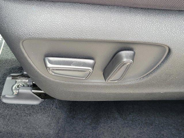 used 2022 Toyota Highlander car, priced at $30,498
