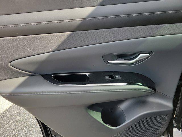 new 2025 Hyundai TUCSON Hybrid car, priced at $42,010