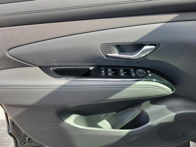 new 2025 Hyundai TUCSON Hybrid car, priced at $42,010
