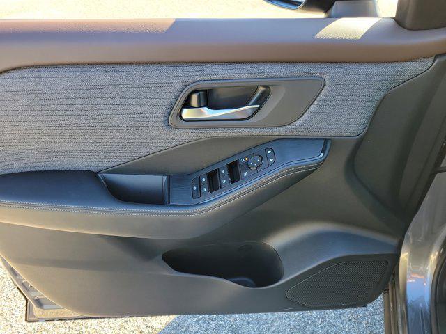 used 2023 Nissan Rogue car, priced at $19,998