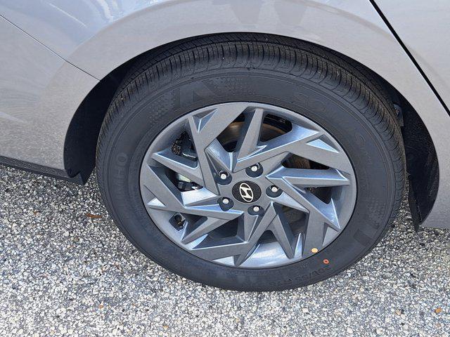 new 2025 Hyundai ELANTRA HEV car, priced at $22,374