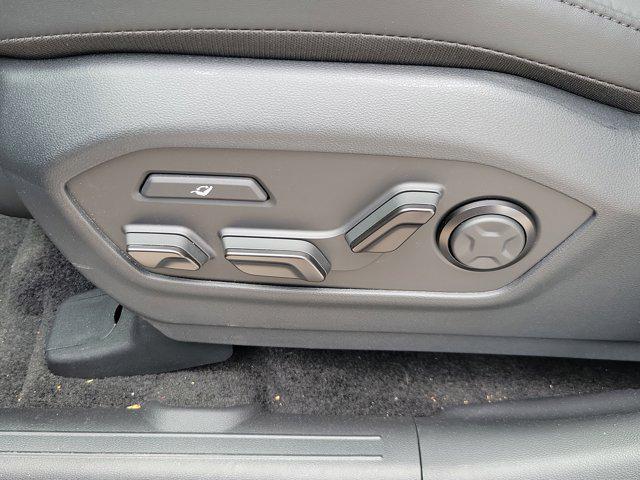 new 2025 Hyundai SANTA FE HEV car, priced at $47,728