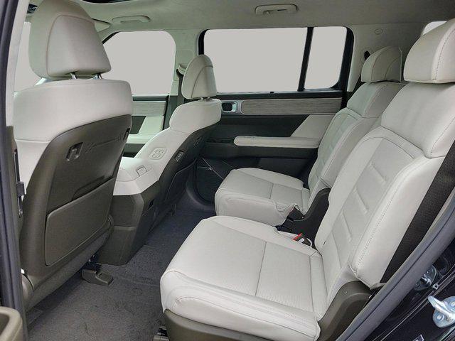 new 2025 Hyundai SANTA FE HEV car, priced at $47,299