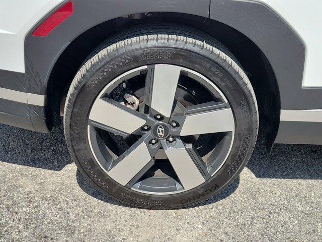 used 2024 Hyundai Santa Fe car, priced at $36,888