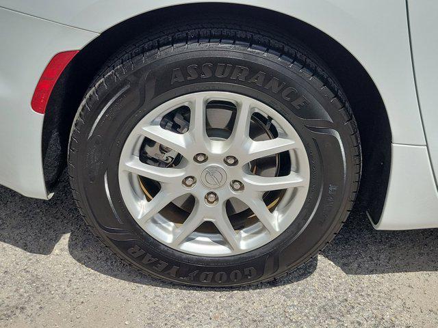used 2020 Chrysler Pacifica car, priced at $20,248