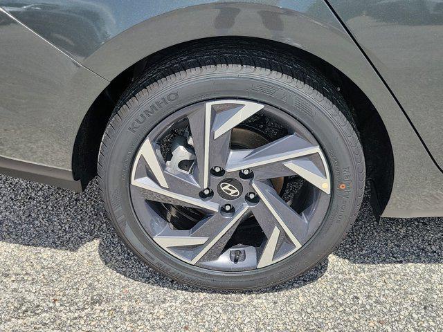 new 2025 Hyundai Elantra car, priced at $21,141