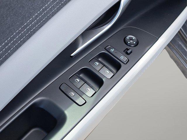 new 2025 Hyundai Elantra car, priced at $29,376