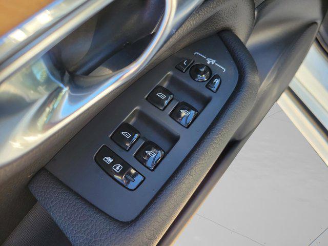 used 2021 Volvo XC90 car