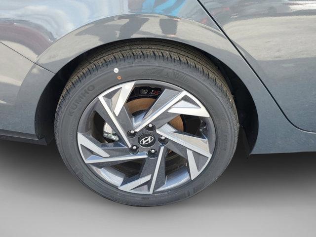 new 2025 Hyundai Elantra car, priced at $25,254