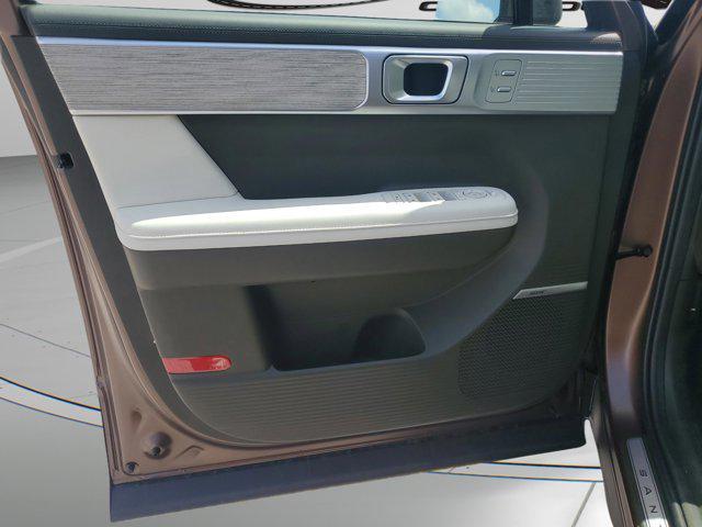 new 2025 Hyundai SANTA FE HEV car, priced at $48,275