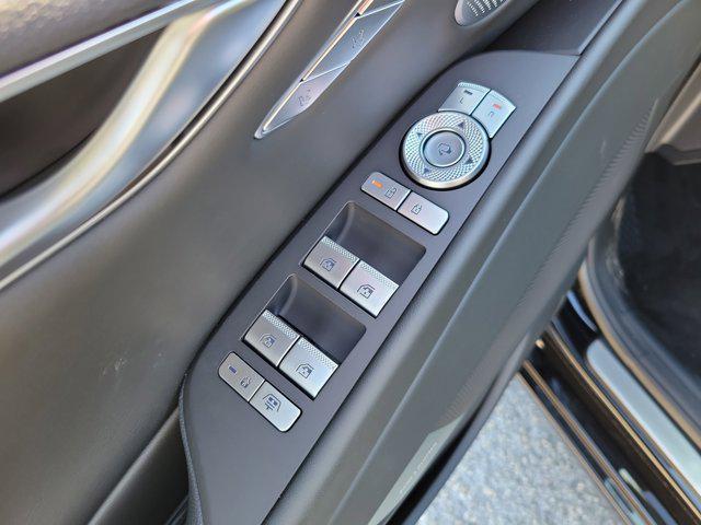 new 2025 Genesis G80 car, priced at $65,129