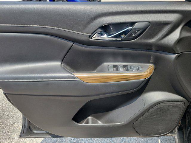 used 2021 GMC Acadia car, priced at $20,609