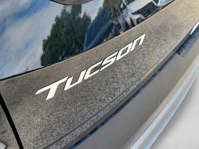 new 2025 Hyundai TUCSON Hybrid car, priced at $37,260