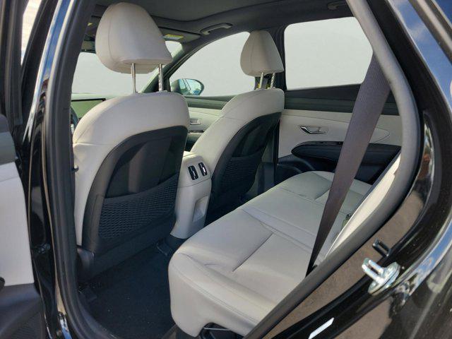 new 2025 Hyundai TUCSON Hybrid car, priced at $37,260