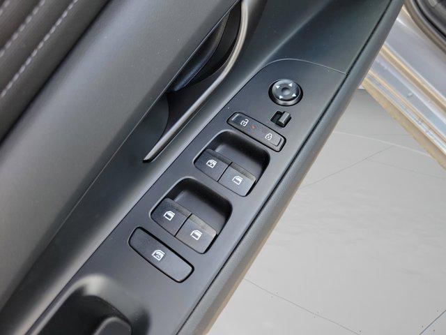 new 2025 Hyundai Elantra car, priced at $21,106