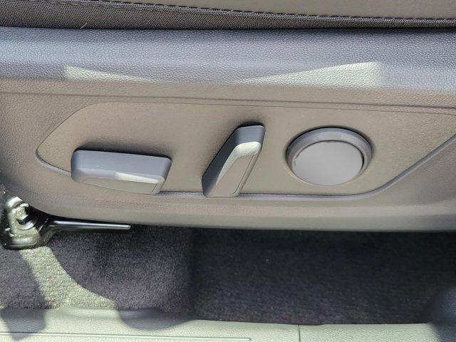 new 2025 Hyundai TUCSON Hybrid car, priced at $32,140