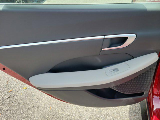 new 2025 Hyundai Sonata car, priced at $27,913