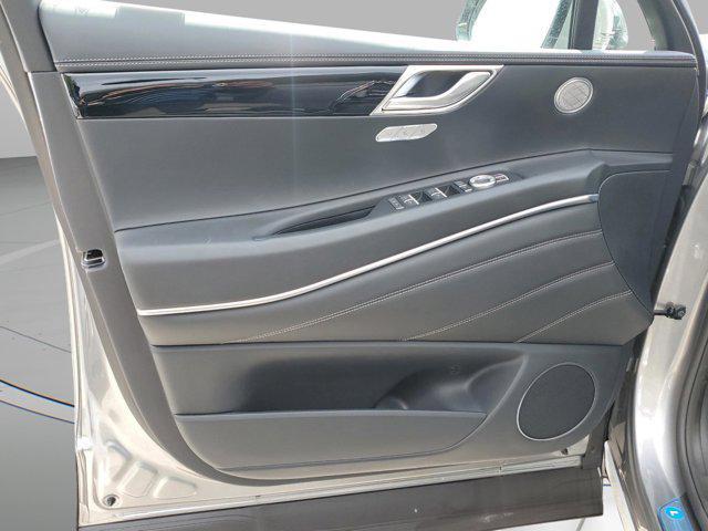 new 2025 Genesis GV80 car, priced at $58,972
