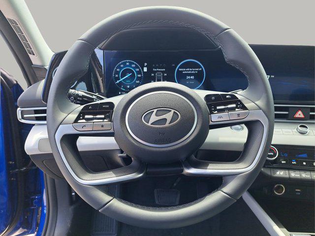 new 2025 Hyundai Elantra car, priced at $29,326