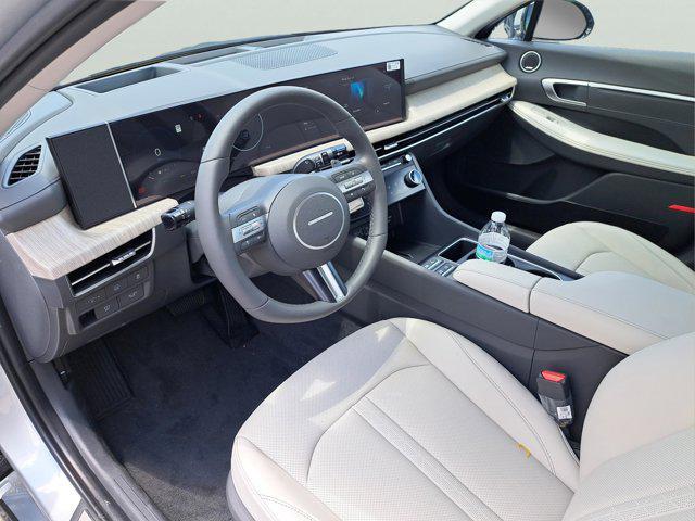 new 2025 Hyundai Sonata Hybrid car, priced at $37,228