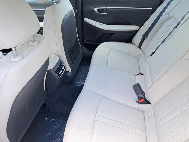 new 2025 Hyundai Sonata Hybrid car, priced at $37,228