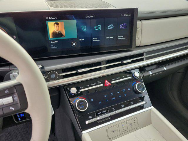 used 2025 Hyundai Santa Fe car, priced at $30,998