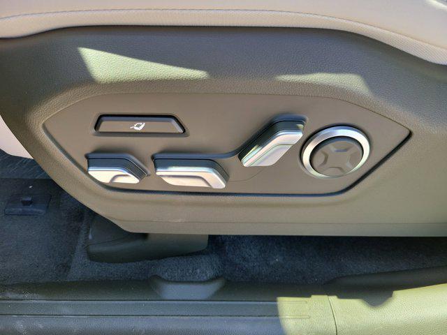 new 2025 Hyundai SANTA FE HEV car, priced at $47,983