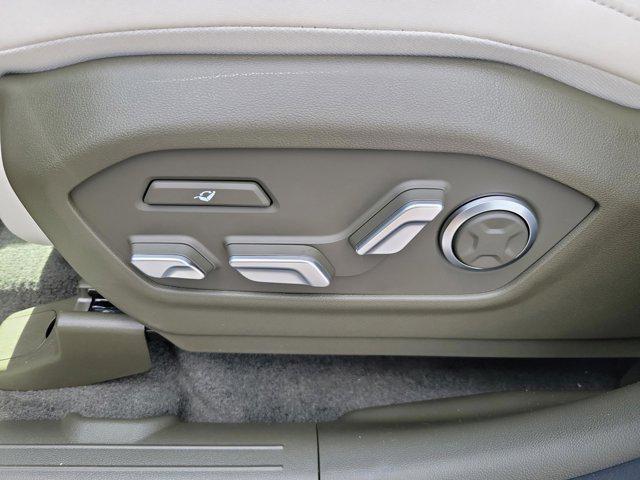 new 2025 Hyundai SANTA FE HEV car, priced at $48,409