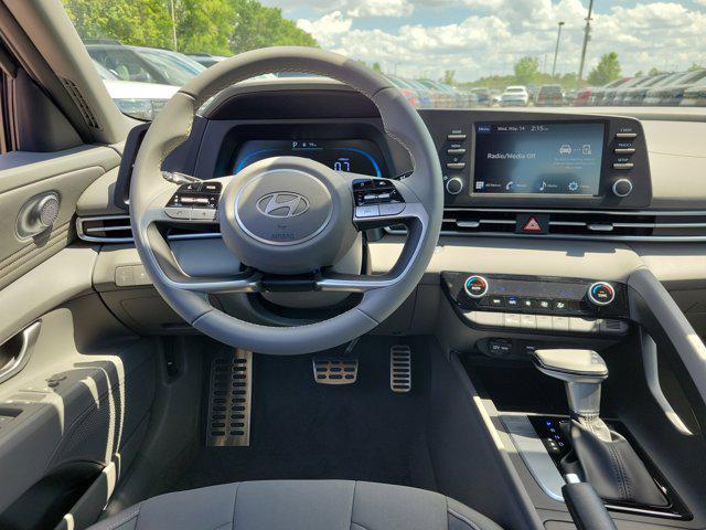 new 2025 Hyundai Elantra car, priced at $23,040