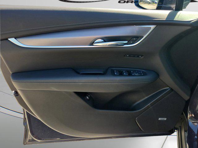 used 2025 Cadillac XT6 car, priced at $43,488