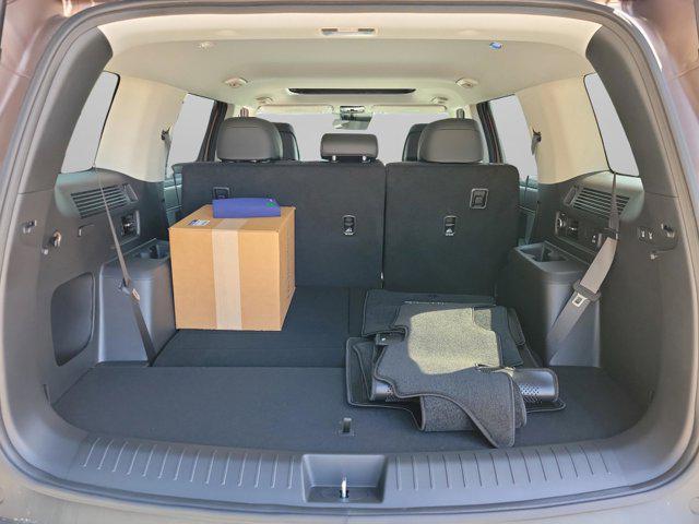 new 2025 Hyundai Santa Fe car, priced at $40,598