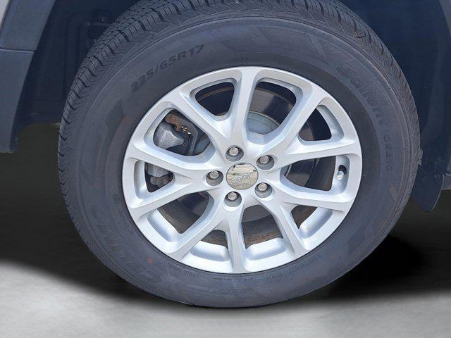used 2018 Jeep Cherokee car