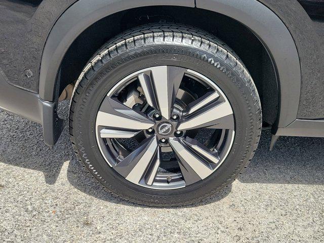used 2022 Nissan Rogue car, priced at $27,488