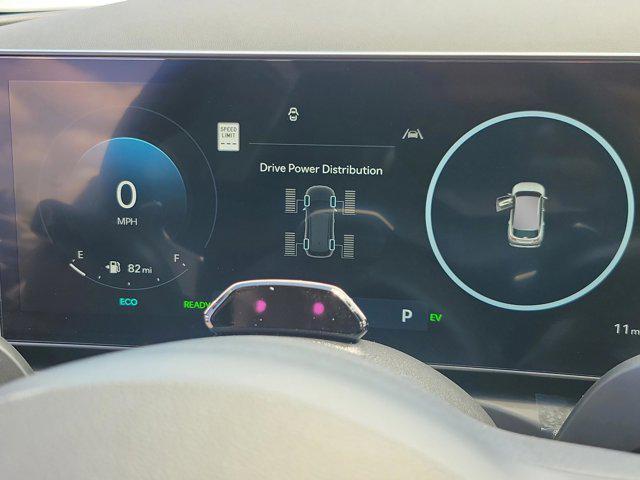 new 2025 Hyundai TUCSON Hybrid car, priced at $42,510