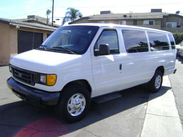 used 2005 Ford E350 Super Duty car, priced at $13,995