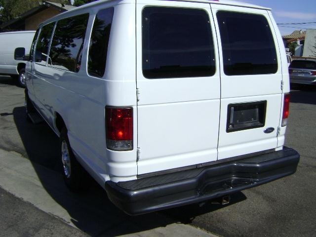 used 2005 Ford E350 Super Duty car, priced at $13,995