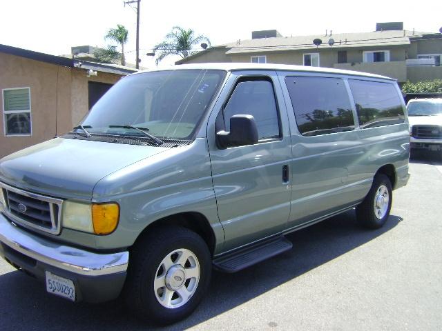 used 2006 Ford E150 car, priced at $12,995