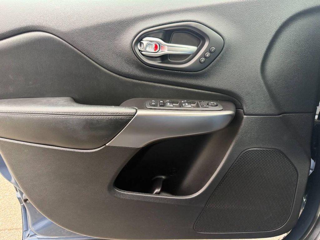 used 2020 Jeep Cherokee car, priced at $22,995