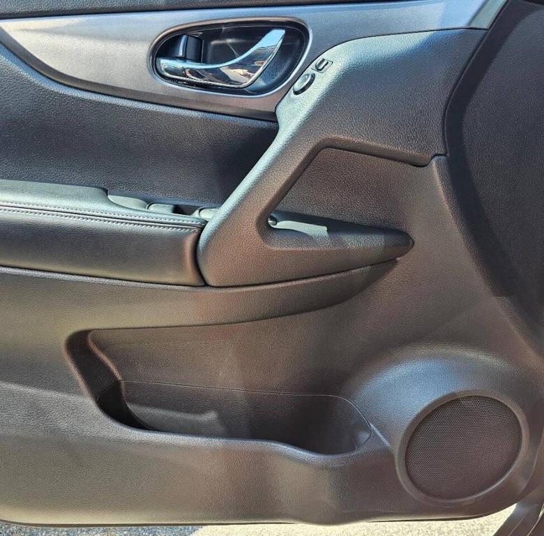 used 2016 Nissan Rogue car, priced at $14,995