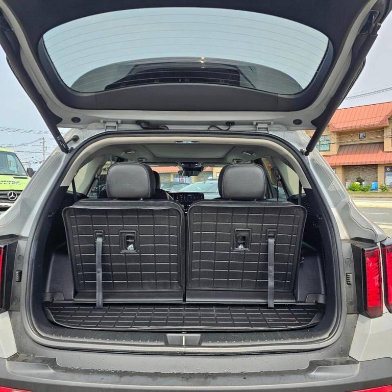 used 2022 Kia Sorento car, priced at $30,995