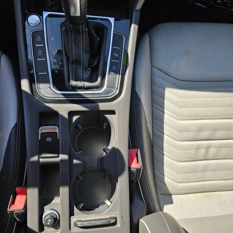 used 2021 Volkswagen Arteon car, priced at $25,995
