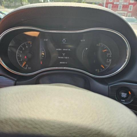 used 2020 Jeep Grand Cherokee car, priced at $22,995